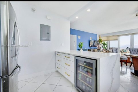 Condominio en venta en Fort Lauderdale, Florida, 2 dormitorios, 110.09 m2 № 1784068 - foto 5