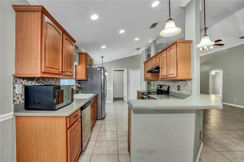 Villa ou maison à louer à Orlando, Floride: 3 chambres, 147.06 m2 № 2380834 - photo 7