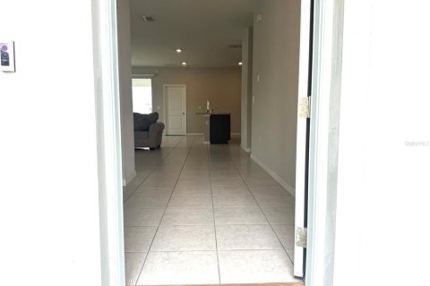 Villa ou maison à louer à Kissimmee, Floride: 3 chambres, 176.05 m2 № 2099046 - photo 3
