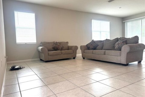 Villa ou maison à louer à Kissimmee, Floride: 3 chambres, 176.05 m2 № 2099046 - photo 8