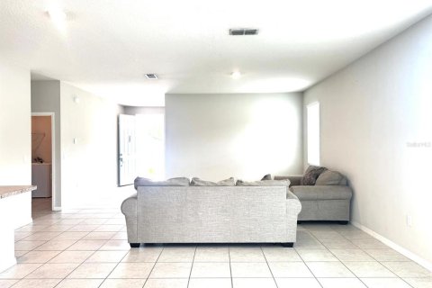 Villa ou maison à louer à Kissimmee, Floride: 3 chambres, 176.05 m2 № 2099046 - photo 7