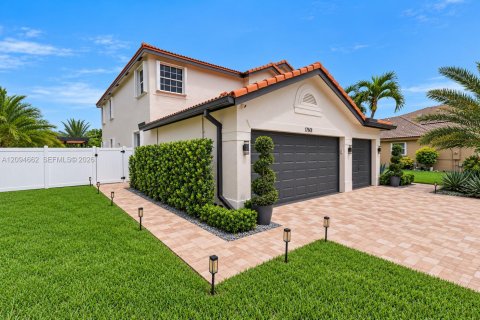 Casa en venta en Miramar, Florida, 5 dormitorios, 281.87 m2 № 2382710 - foto 3