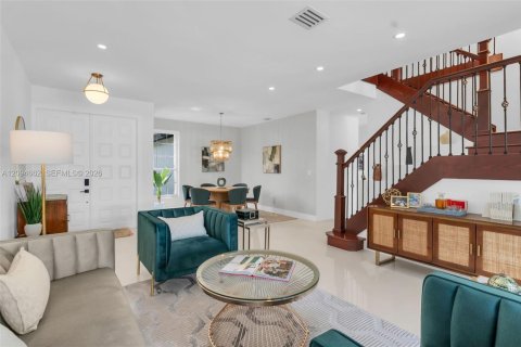 Casa en venta en Miramar, Florida, 5 dormitorios, 281.87 m2 № 2382710 - foto 6
