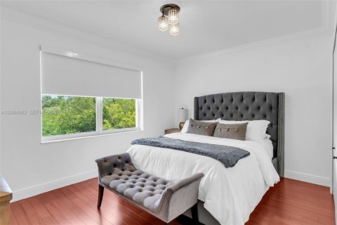Casa en venta en Miramar, Florida, 5 dormitorios, 281.87 m2 № 2382710 - foto 27