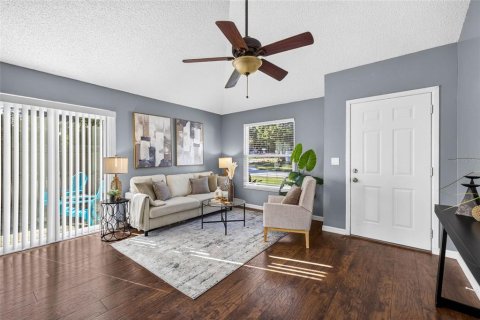 Villa ou maison à louer à Palm Harbor, Floride: 2 chambres, 74.04 m2 № 2418533 - photo 10