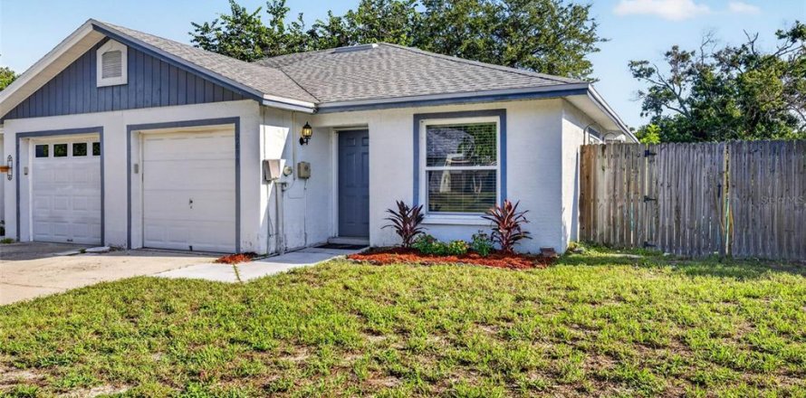 Villa ou maison à Palm Harbor, Floride 2 chambres, 74.04 m2 № 2418533