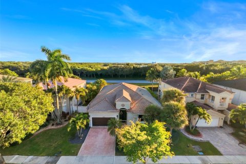 Купить виллу или дом в Пемброк-Пайнс, Флорида 4 спальни, 229.38м2, № 1963653 - фото 3