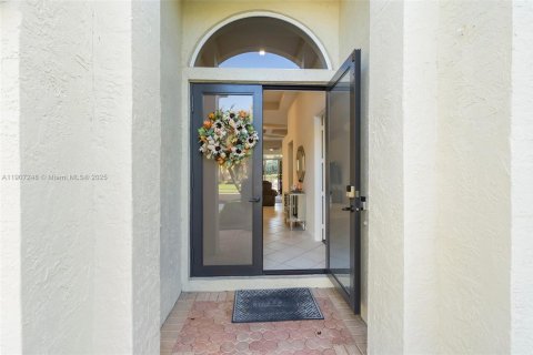 Купить виллу или дом в Пемброк-Пайнс, Флорида 4 спальни, 229.38м2, № 1963653 - фото 27