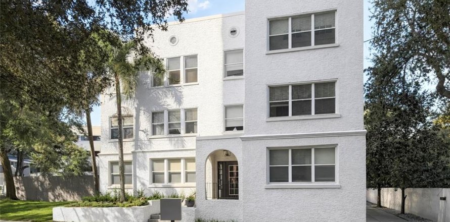Appartement à Orlando, Floride 2 chambres, 106.84 m2 № 2408435