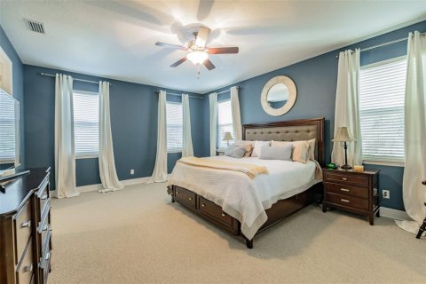 Villa ou maison à vendre à Tampa, Floride: 4 chambres, 290.6 m2 № 2144445 - photo 16