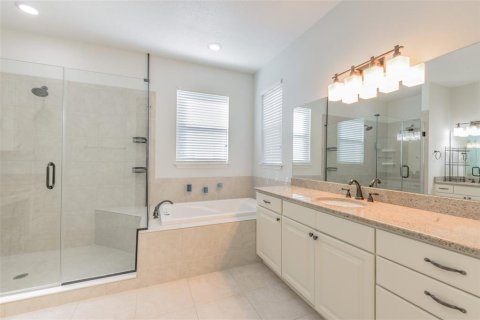 Villa ou maison à vendre à Tampa, Floride: 4 chambres, 290.6 m2 № 2144445 - photo 9