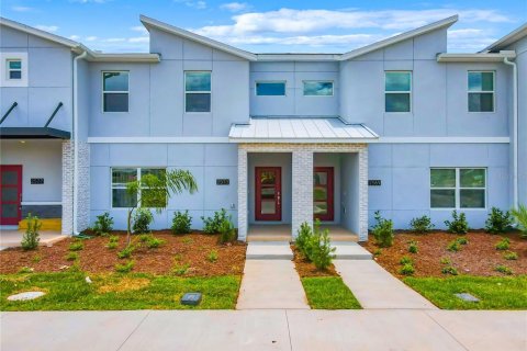 Adosado en alquiler en Kissimmee, Florida, 4 dormitorios, 176.7 m2 № 1915834 - foto 4