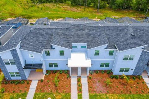 Adosado en alquiler en Kissimmee, Florida, 4 dormitorios, 176.7 m2 № 1915834 - foto 2