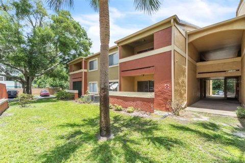 Снять в аренду квартиру в Кэсселберри, Флорида 4 комнаты, 71.16м2, № 1901154 - фото 3