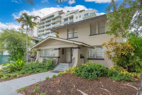 Casa en alquiler en Miami, Florida, 6 dormitorios, 209.4 m2 № 2015913 - foto 4