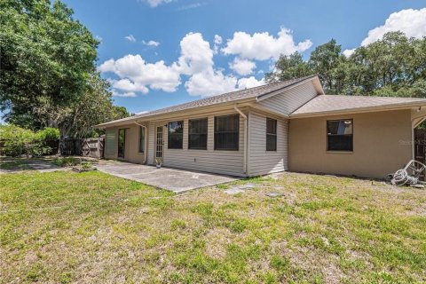 House in Mulberry, Florida 3 bedrooms, 158.58 sq.m. № 1910499 - photo 11