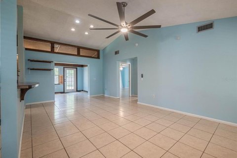 House in Mulberry, Florida 3 bedrooms, 158.58 sq.m. № 1910499 - photo 3