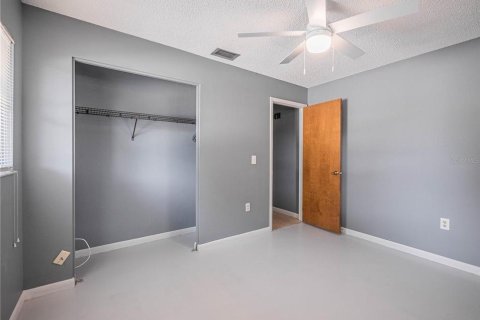 House in Mulberry, Florida 3 bedrooms, 158.58 sq.m. № 1910499 - photo 8