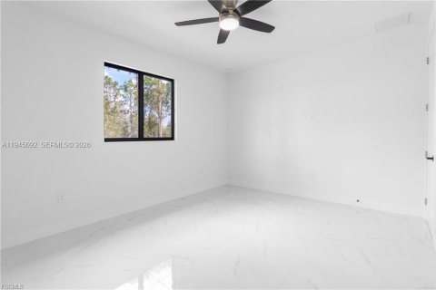 Casa en venta en Lehigh Acres, Florida, 3 dormitorios, 125.42 m2 № 2080290 - foto 11