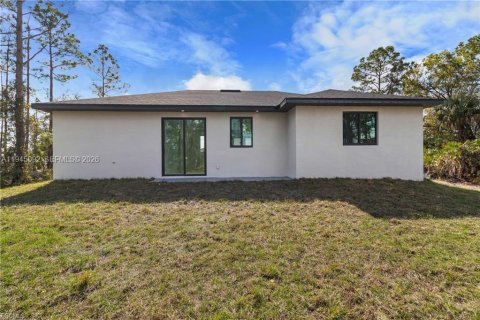 Casa en venta en Lehigh Acres, Florida, 3 dormitorios, 125.42 m2 № 2080290 - foto 2
