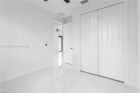 Casa en venta en Lehigh Acres, Florida, 3 dormitorios, 125.42 m2 № 2080290 - foto 9