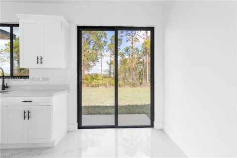 Casa en venta en Lehigh Acres, Florida, 3 dormitorios, 125.42 m2 № 2080290 - foto 7