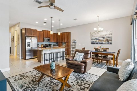 Adosado en venta en Davenport, Florida, 3 dormitorios, 164.53 m2 № 2097909 - foto 8