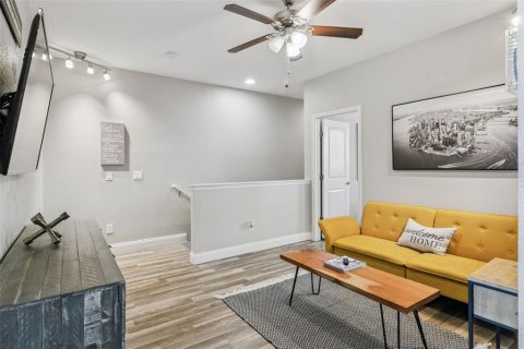 Adosado en venta en Davenport, Florida, 3 dormitorios, 164.53 m2 № 2097909 - foto 17