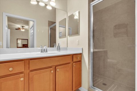 Condo in Bradenton, Florida, 2 bedrooms  № 2152021 - photo 22