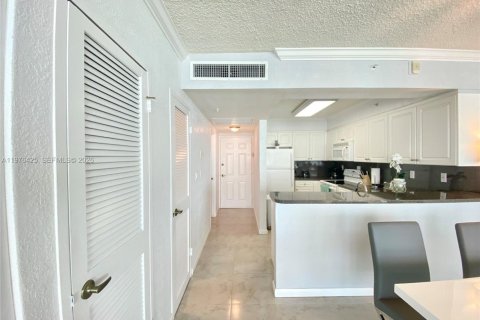 Снять в аренду кондоминиум в Холливуд, Флорида 51.1м2, № 2042867 - фото 8