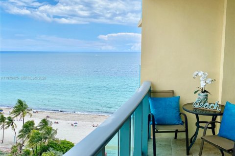 Снять в аренду кондоминиум в Холливуд, Флорида 51.1м2, № 2042867 - фото 5