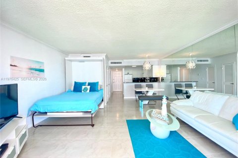 Снять в аренду кондоминиум в Холливуд, Флорида 51.1м2, № 2042867 - фото 16