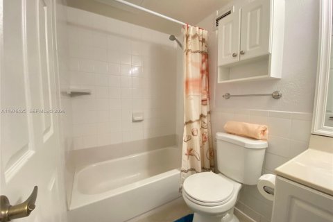 Снять в аренду кондоминиум в Холливуд, Флорида 51.1м2, № 2042867 - фото 6