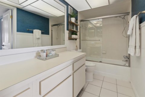 Condo in Cocoa Beach, Florida, 3 bedrooms  № 1849805 - photo 12