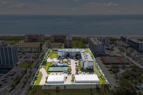 Condo in Cocoa Beach, Florida, 3 bedrooms  № 1849805 - photo 20