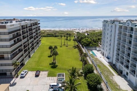Condo in Cocoa Beach, Florida, 3 bedrooms  № 1849805 - photo 19