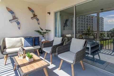 Condo in Cocoa Beach, Florida, 3 bedrooms  № 1849805 - photo 11