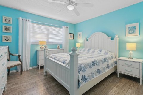 Condo in Cocoa Beach, Florida, 3 bedrooms  № 1849805 - photo 14