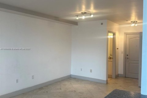 Condominio en venta en Miami, Florida, 1 dormitorio, 70.61 m2 № 1889955 - foto 7