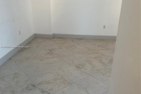 Condominio en venta en Miami, Florida, 1 dormitorio, 70.61 m2 № 1889955 - foto 18