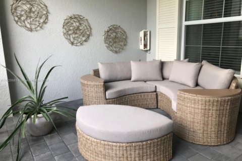 Condo in Ave Maria, Florida, 2 bedrooms  № 1241761 - photo 4