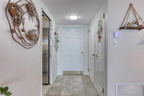 Condominio en venta en Daytona Beach, Florida, 1 dormitorio, 76.18 m2 № 1519757 - foto 2