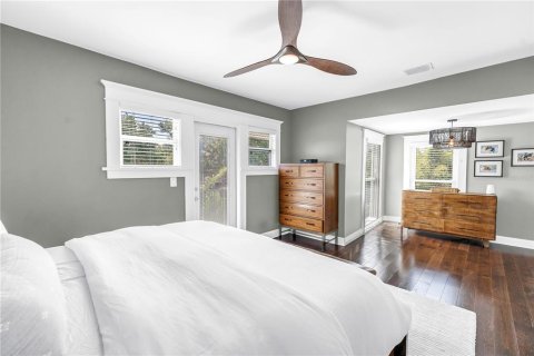 House in Saint Petersburg, Florida 4 bedrooms, 275.46 sq.m. № 1866385 - photo 27