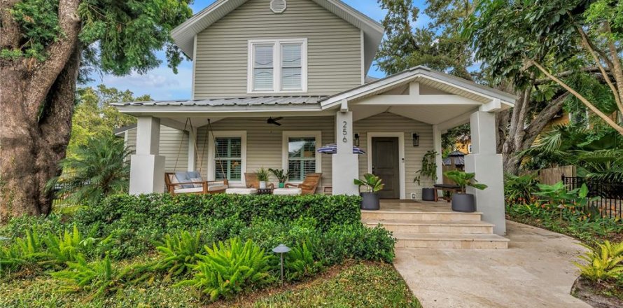 Casa en Saint Petersburg, Florida 4 dormitorios, 275.46 m2 № 1866385