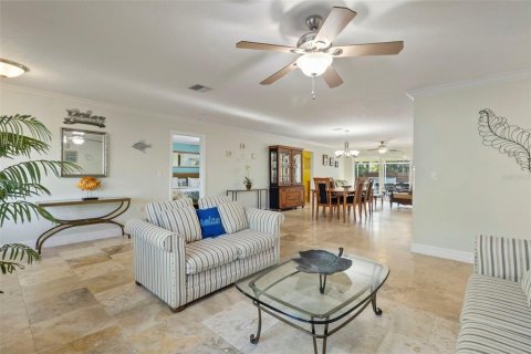 Casa en venta en Sarasota, Florida, 3 dormitorios, 247.21 m2 № 1918668 - foto 11
