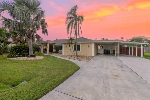 Casa en venta en Sarasota, Florida, 3 dormitorios, 247.21 m2 № 1918668 - foto 1
