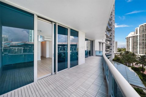 Condominio en venta en Miami Beach, Florida, 4 dormitorios, 353.68 m2 № 1830990 - foto 19
