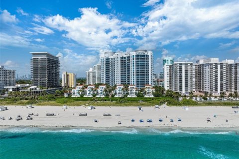 Condominio en venta en Miami Beach, Florida, 4 dormitorios, 353.68 m2 № 1830990 - foto 1