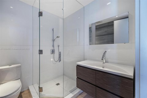 Condominio en venta en Miami Beach, Florida, 4 dormitorios, 353.68 m2 № 1830990 - foto 16