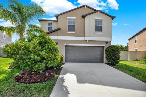 House in Wimauma, Florida 4 bedrooms, 177.81 sq.m. № 1690088 - photo 1